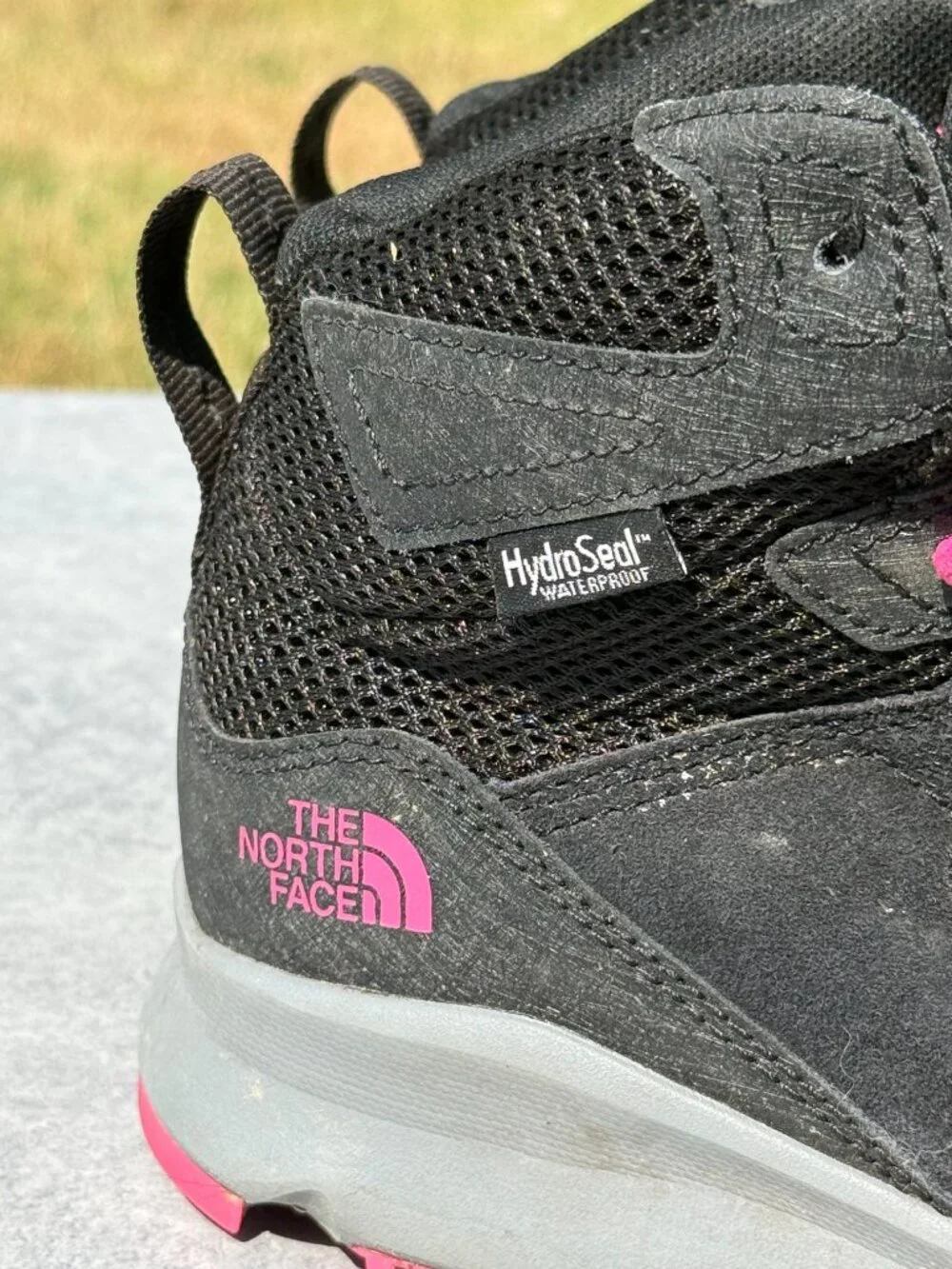 The North Face Hedgehog Hiker II Youth 4 Black Pink Waterproof Trail Boots 4216